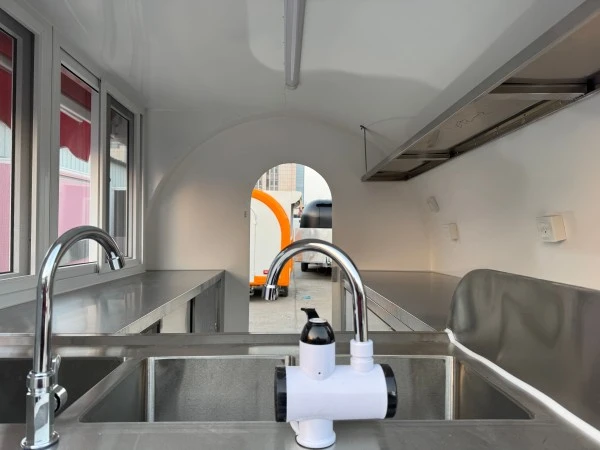 Compact Mini Round Food Trailer